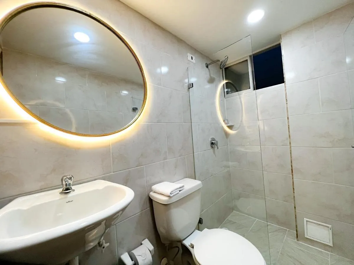 Esplendido Elegante Central-Rome-401 Medellín Colombie